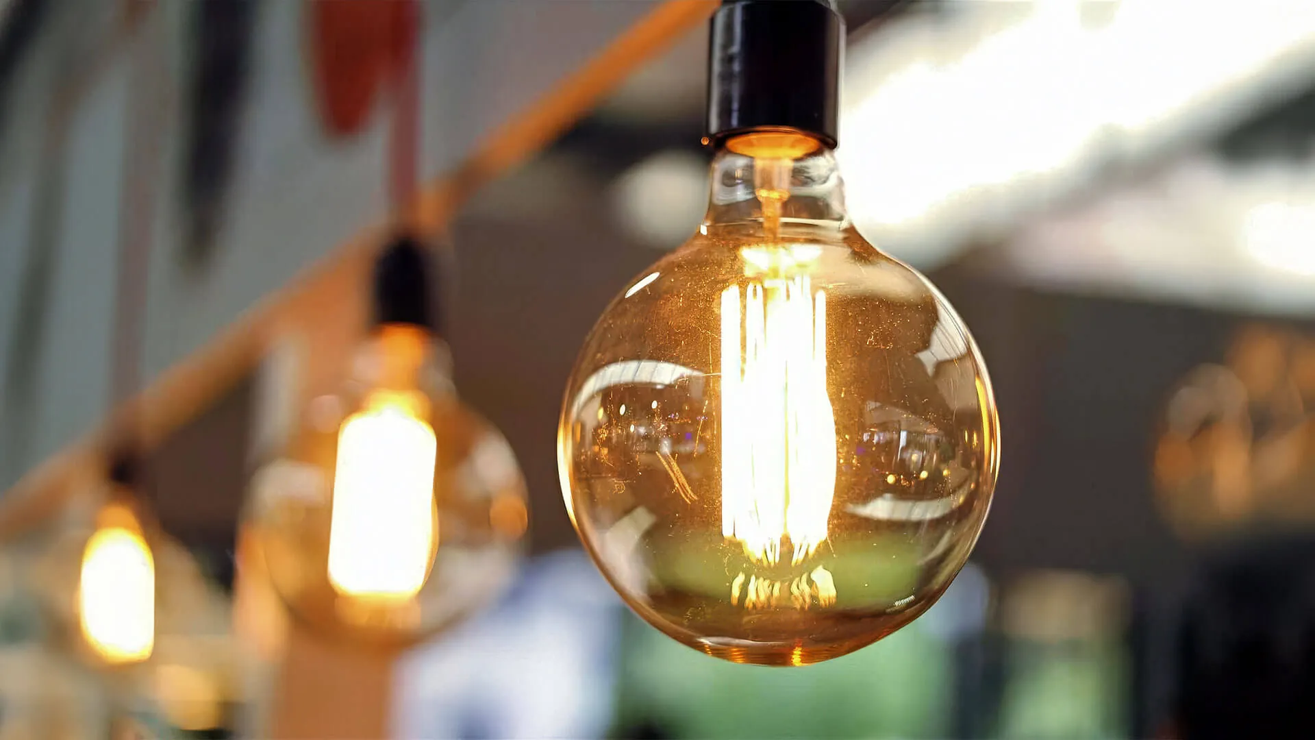 Licensed lighting electrician Gold Coast